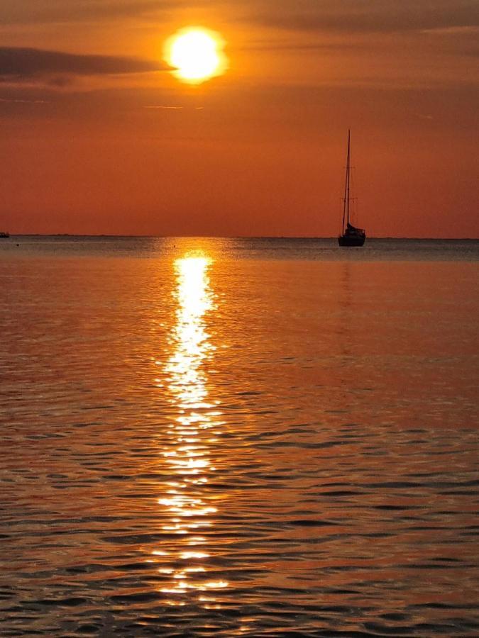 Paradise Sea View Apartment *