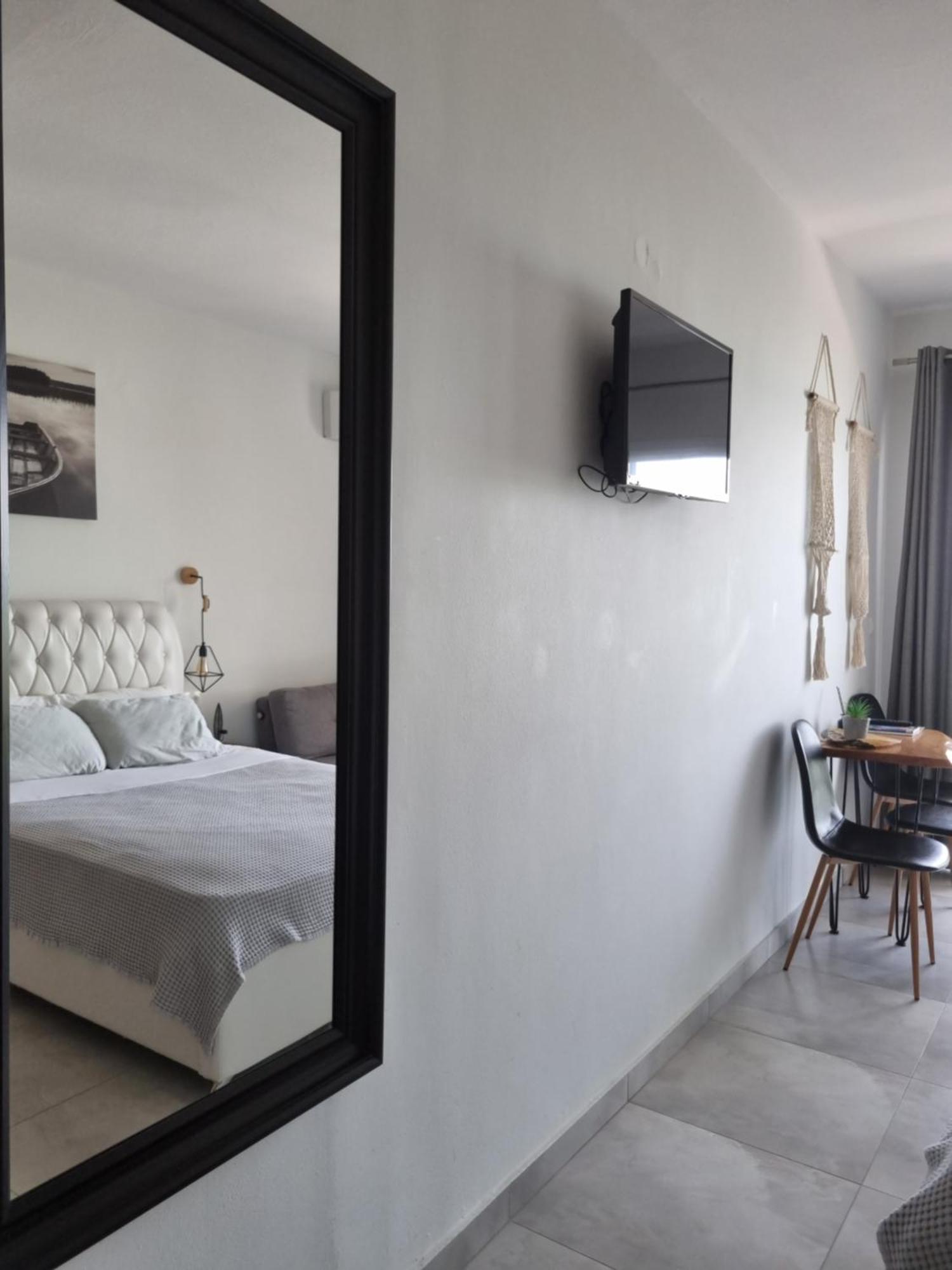 Paradise Sea View Apartment *