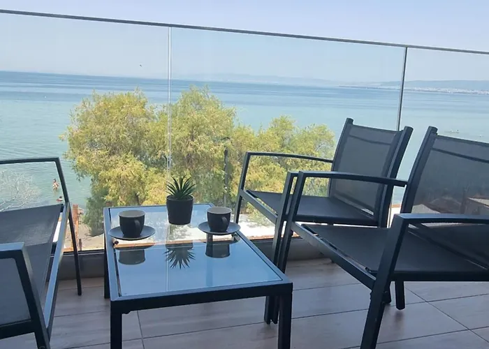 Paradise Sea View Apartment